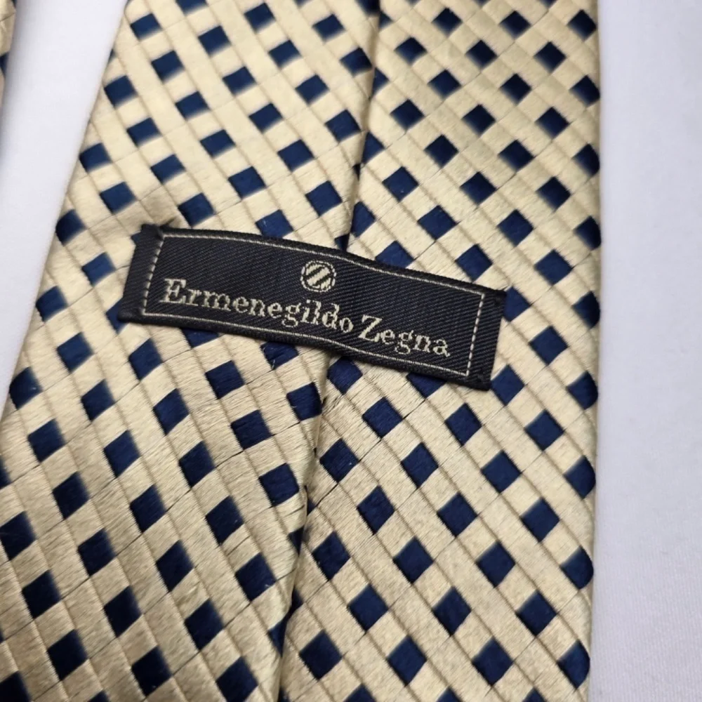Ermenegildo Zegna- Silk Diamond Basketweave Tie - Navy Blue / Muted Gold